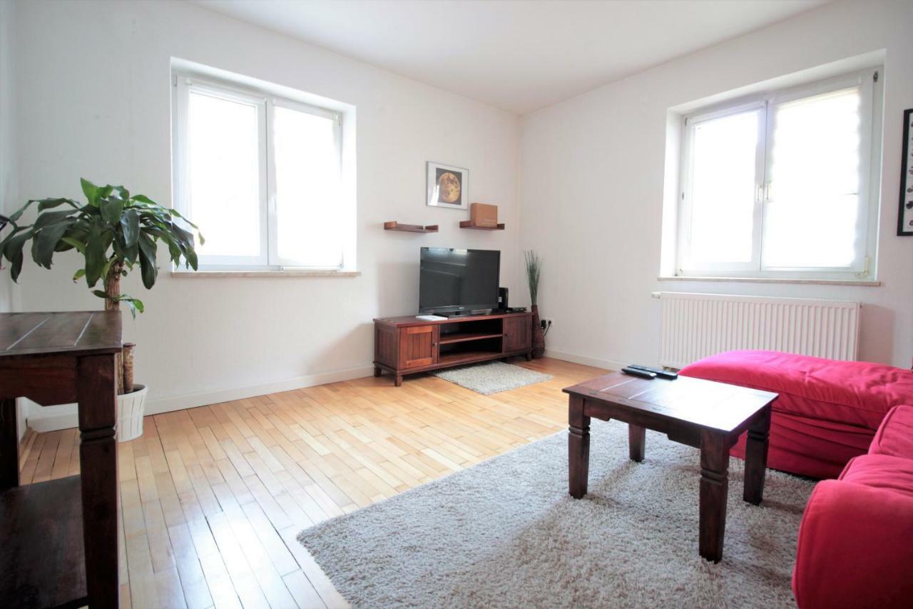 Charming 3-Bedroom Apartment With Parking Lot Würzburg Exteriör bild