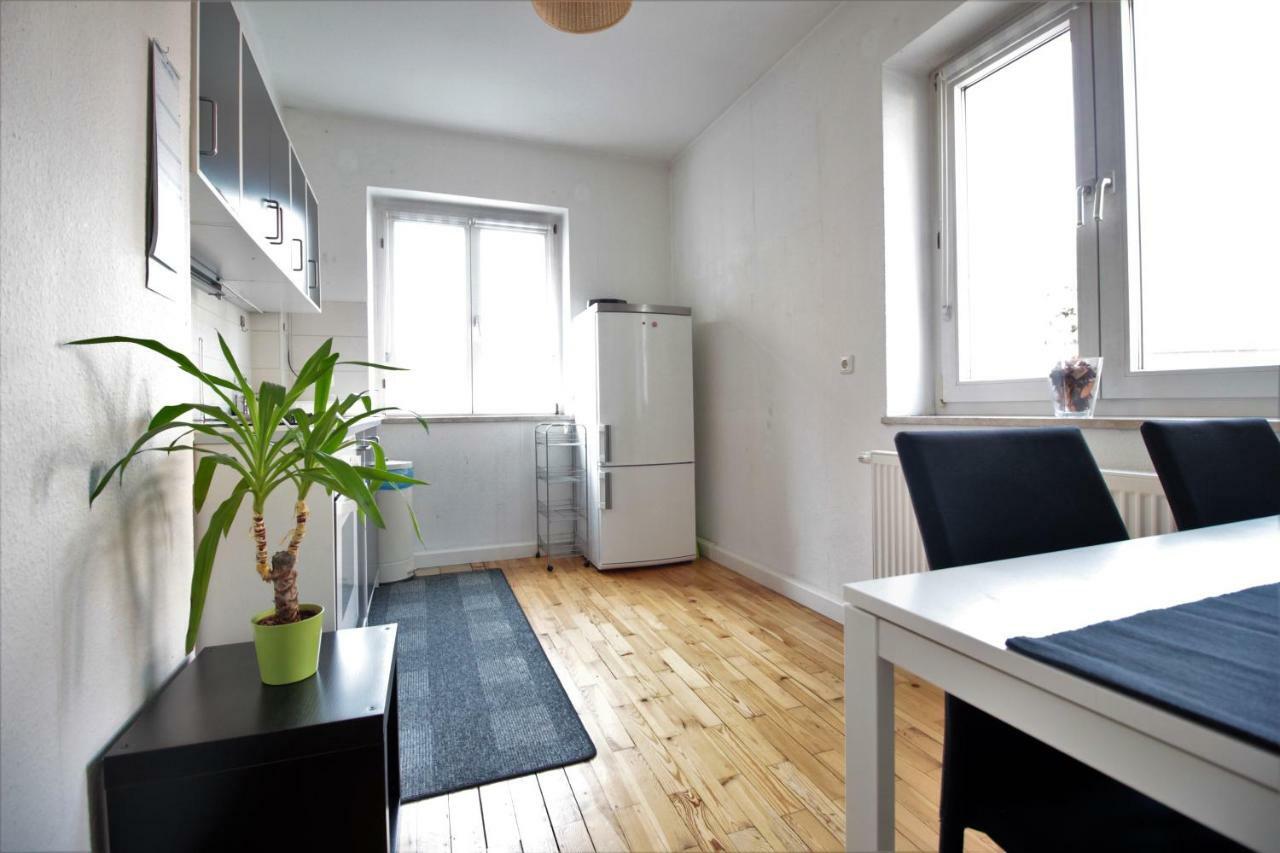 Charming 3-Bedroom Apartment With Parking Lot Würzburg Exteriör bild