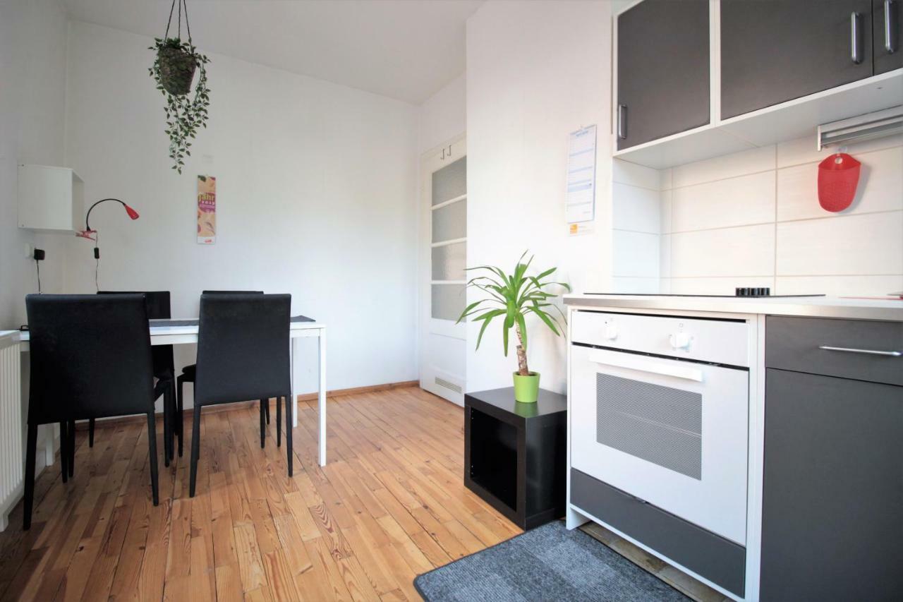 Charming 3-Bedroom Apartment With Parking Lot Würzburg Exteriör bild